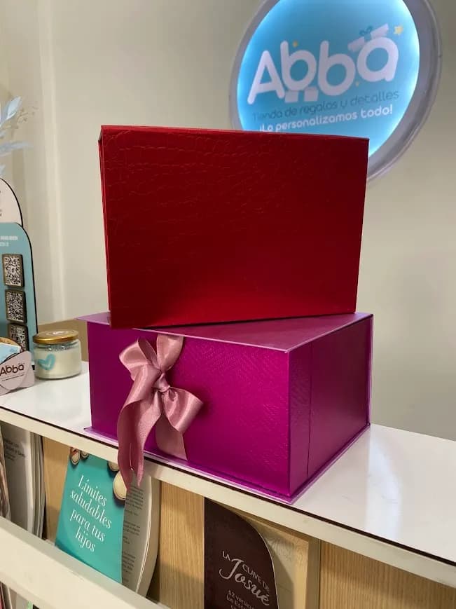 CAJA DE CARTONAJE PERSONALIZABLE TIPO 4